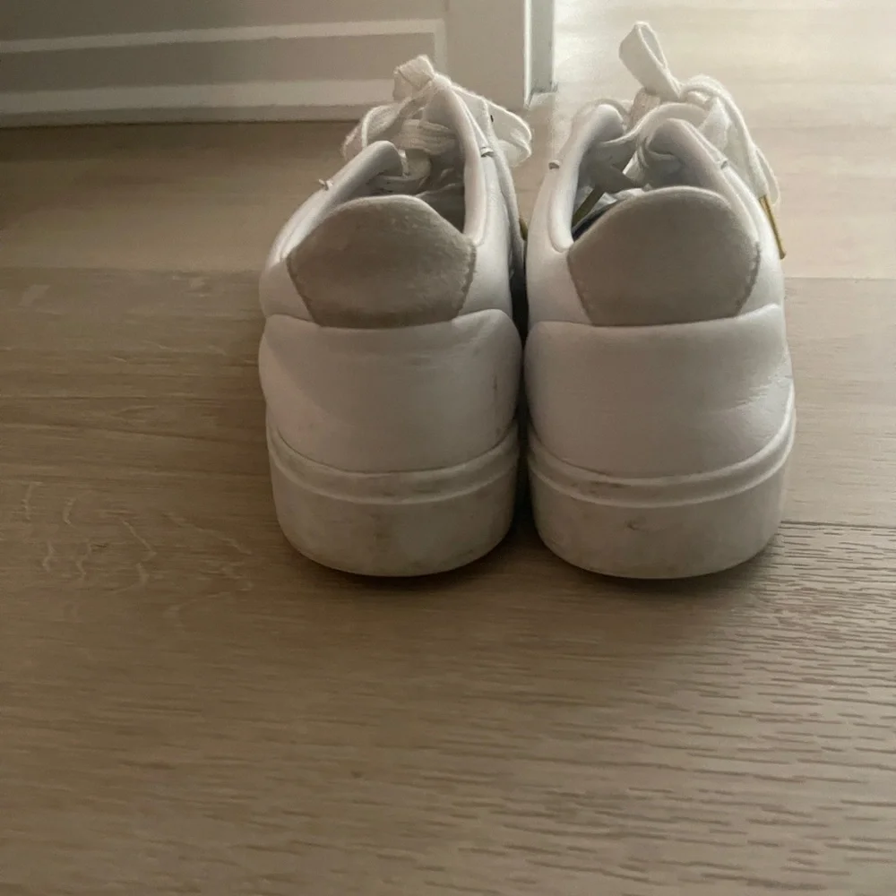 Adidas Skeek 72 Triple White Women Sneakers Sz 9 - Picture 9 of 9